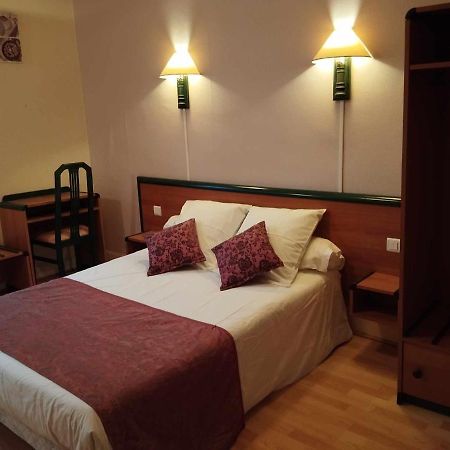 Hotel Moderne Prades-d'Aubrac Buitenkant foto
