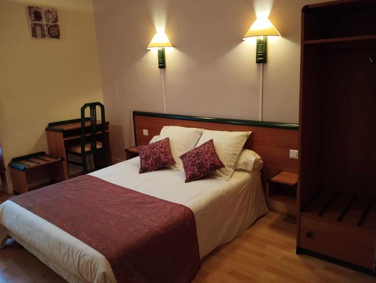Hotel Moderne Prades-d'Aubrac Buitenkant foto